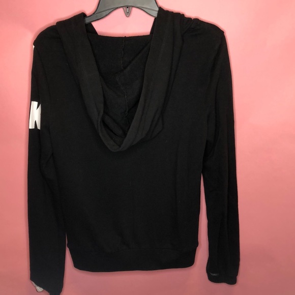 Victoria’s Secret brand PINK Pullover - Picture 2 of 3